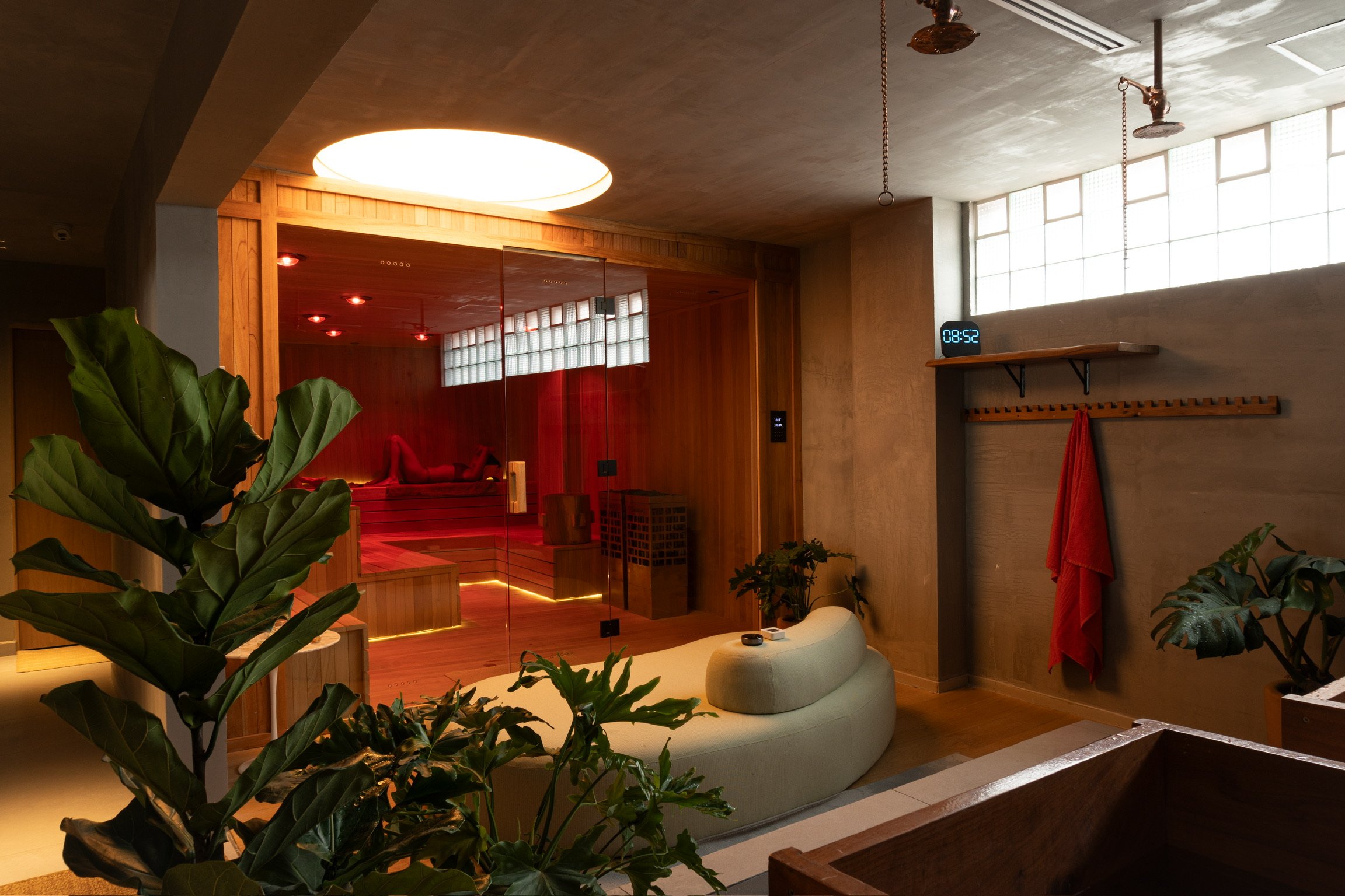 Lomas sauna interior